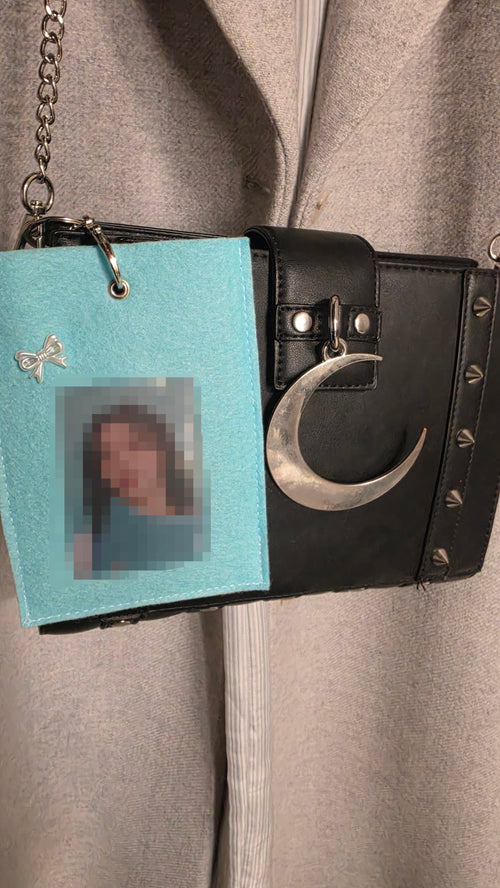 Holder vert menthe K-pop avec détail nœud blanc